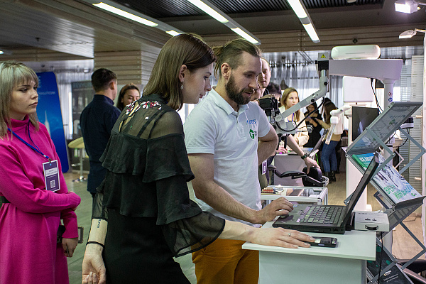 АМС в НиНо19.jpg