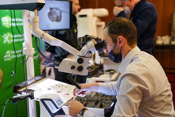 Джозеф Кан. Аурум 5-6 фев5.jpg