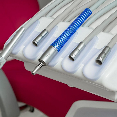 Cefla Dental Group Victor 100 (AM8050) - стоматологическая установка с нижней/верхней подачей инструментов