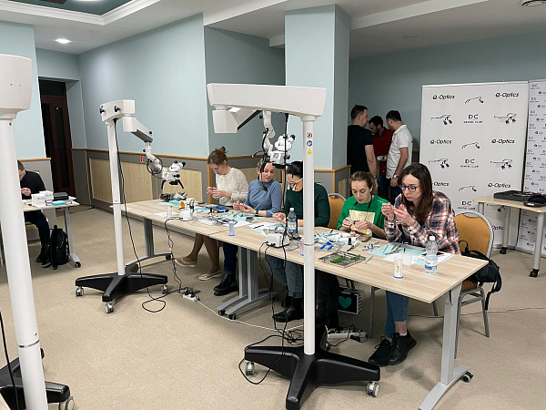 Реставрации фронтальных зубов1.jpeg