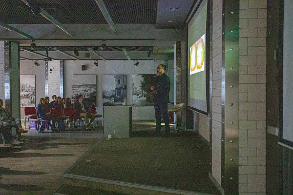 АМС в НиНо20.jpg