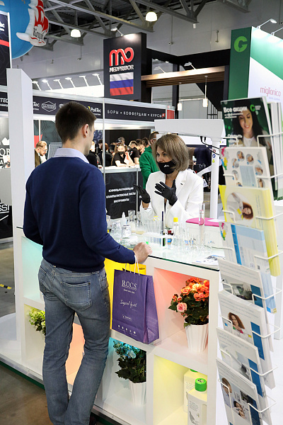 Дентал Салон 2021-125.jpg