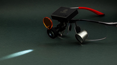 Swan Wirless III Light – Беспроводной осветитель для бинокуляр (3 батареи в комплекте) 