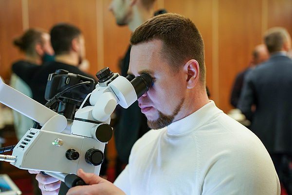 Джозеф Кан. Аурум 5-6 фев1.jpg